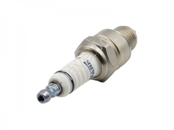 Свечи зажигания (4511/BP6HS ) для CITROEN/PEUGEOT/HONDA/RENAULT/MOTO YAMAHA/SUZUKI  Cu copper core A