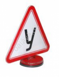 Знак "У-10" на магните двусторонний Знак "У-10" на магните двусторонний