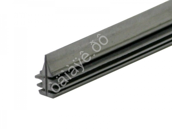 Лента стеклоочистителя "ALCA" графит 71см профиль "БОШ эксклюзив" 1/20 Лента стеклоочистителя "ALCA" графит 71см профиль "БОШ эксклюзив" 1/20