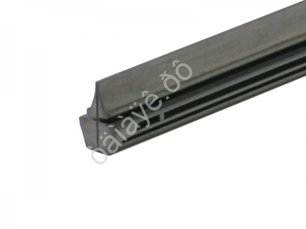 Лента стеклоочистителя "ALCA" графит 71см профиль "БОШ эксклюзив" 1/20 Лента стеклоочистителя "ALCA" графит 71см профиль "БОШ эксклюзив" 1/20